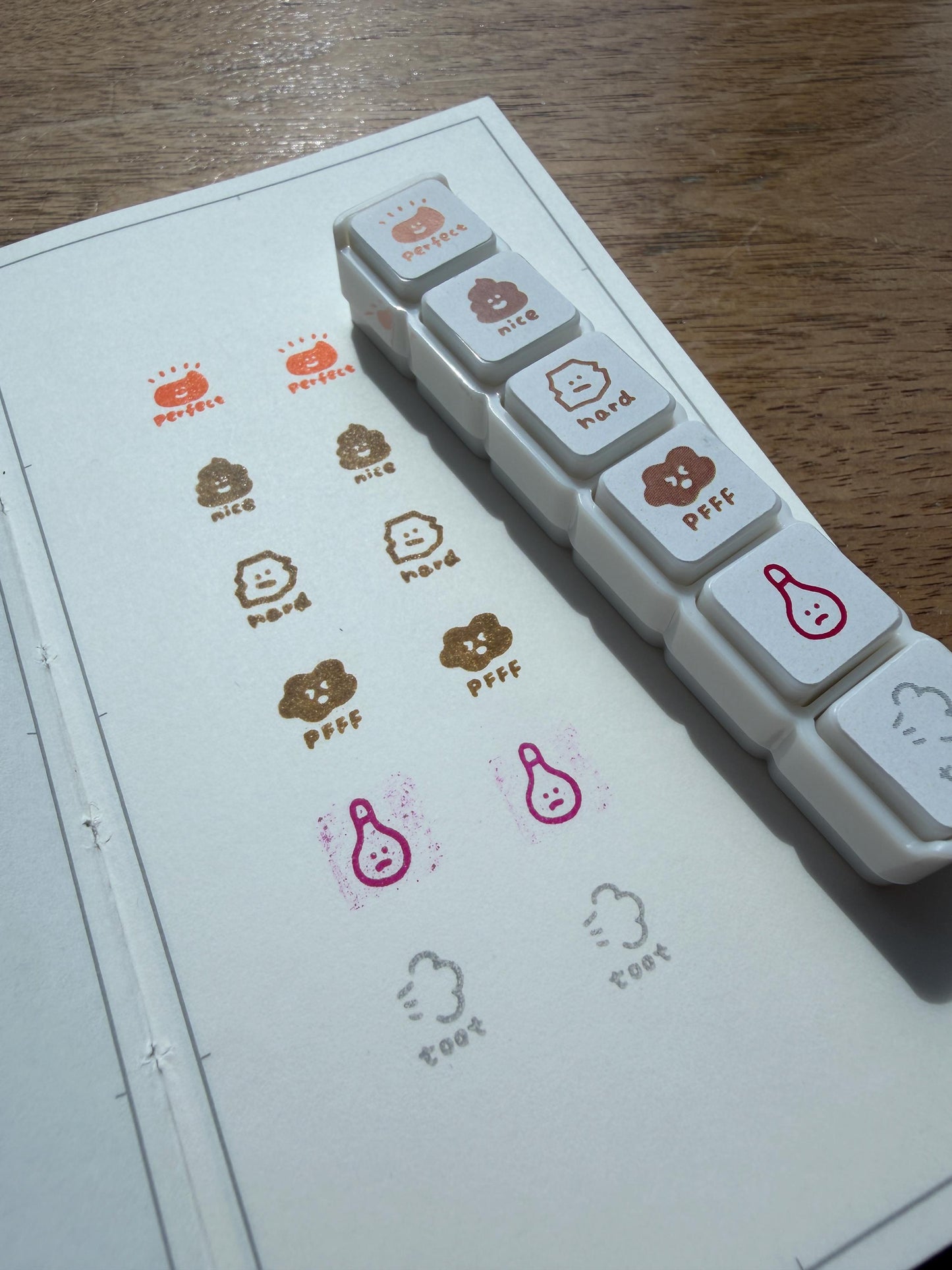 Mini 6 in 1 stamps - Poop - Portable size